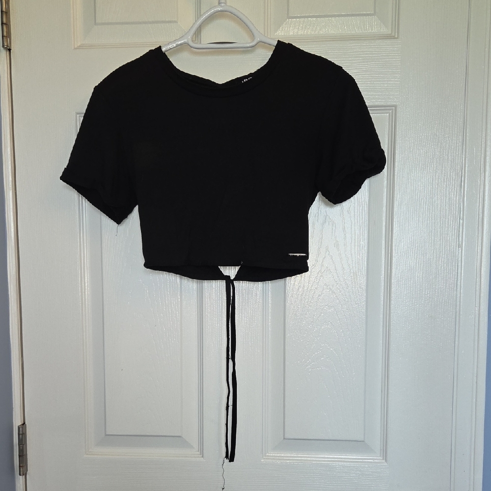 Classic Black Cropped Tee with Drawstring